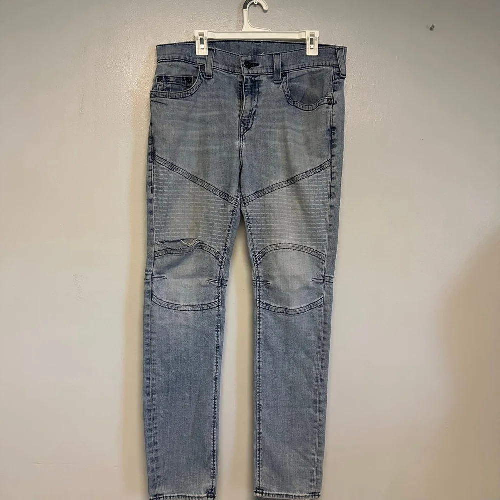 Men's True Religion Rocco Relaxed Skinny Jeans Waist 34 Light Blue flawed